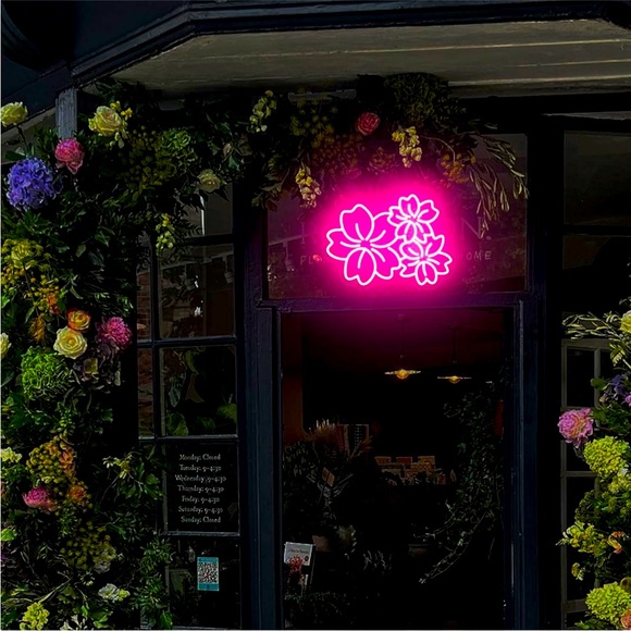 Neon Pink Sakura Cherry Blossom Flower Japanese Light Decor Dorm/Party/Bedroom - Picture 3 of 5